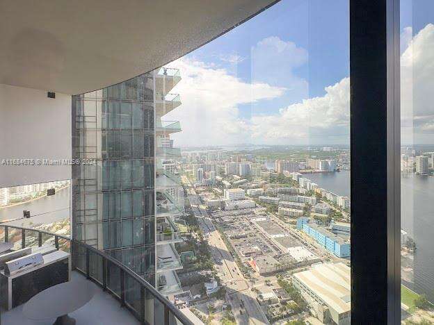 Porsche Design Tower at 18555 Collins Ave, Sunny Isles Beach, FL 33160 - For Rent photo 7