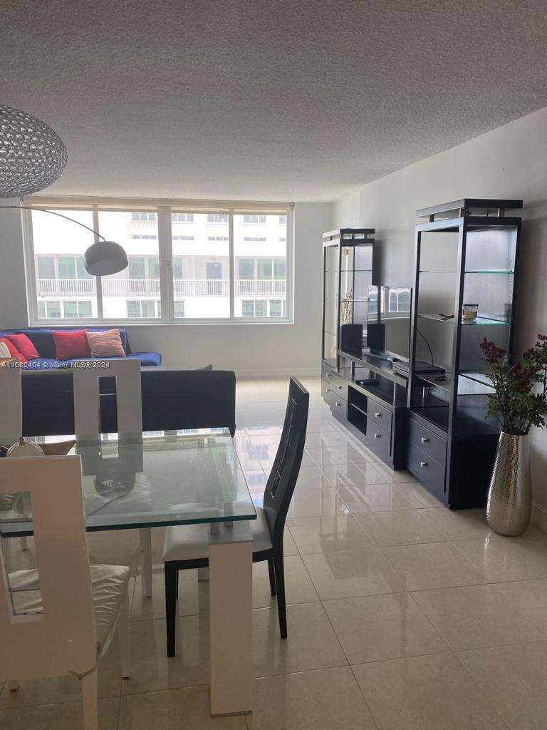 The Carriage House at 5401 Collins Ave, Miami Beach, FL 33140 - For Rent photo 13