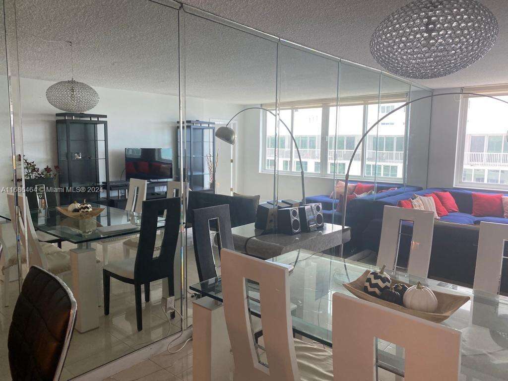 The Carriage House at 5401 Collins Ave, Miami Beach, FL 33140 - For Rent photo 16