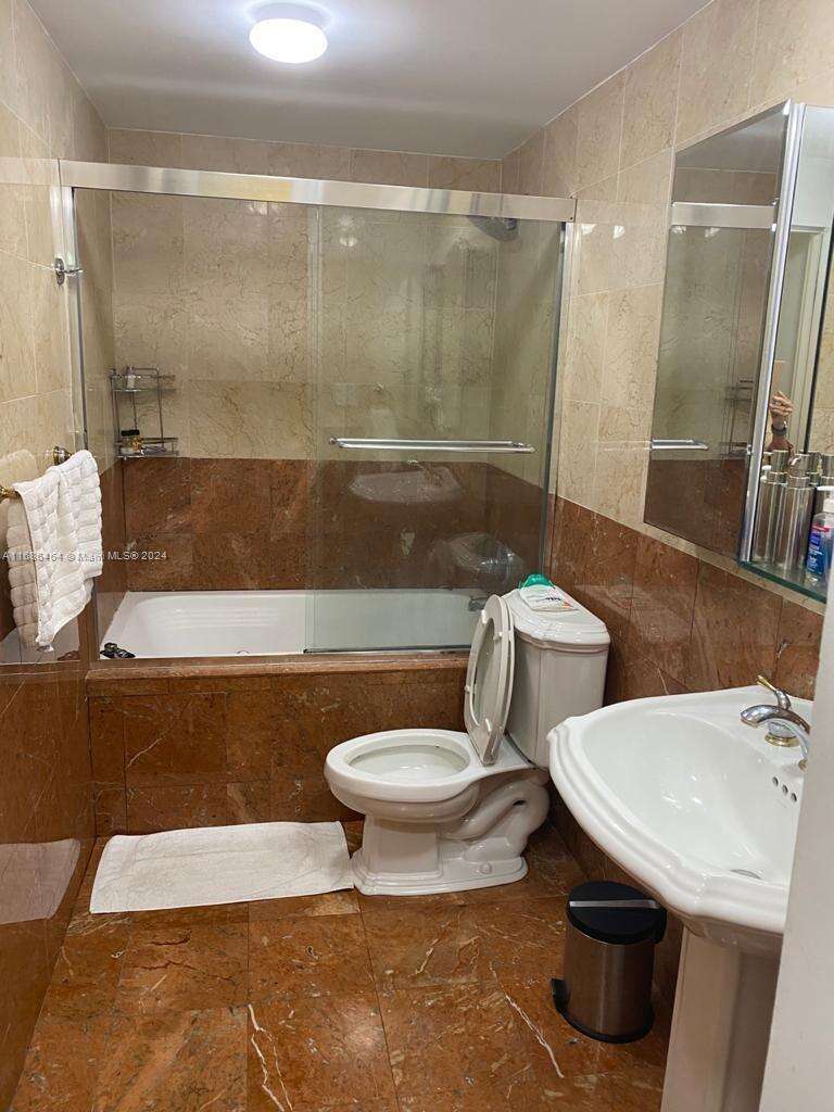 The Carriage House at 5401 Collins Ave, Miami Beach, FL 33140 - For Rent photo 31