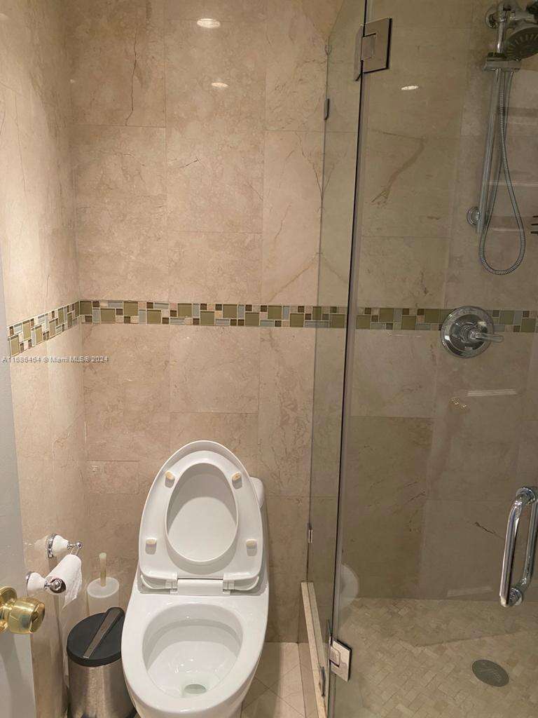 The Carriage House at 5401 Collins Ave, Miami Beach, FL 33140 - For Rent photo 39