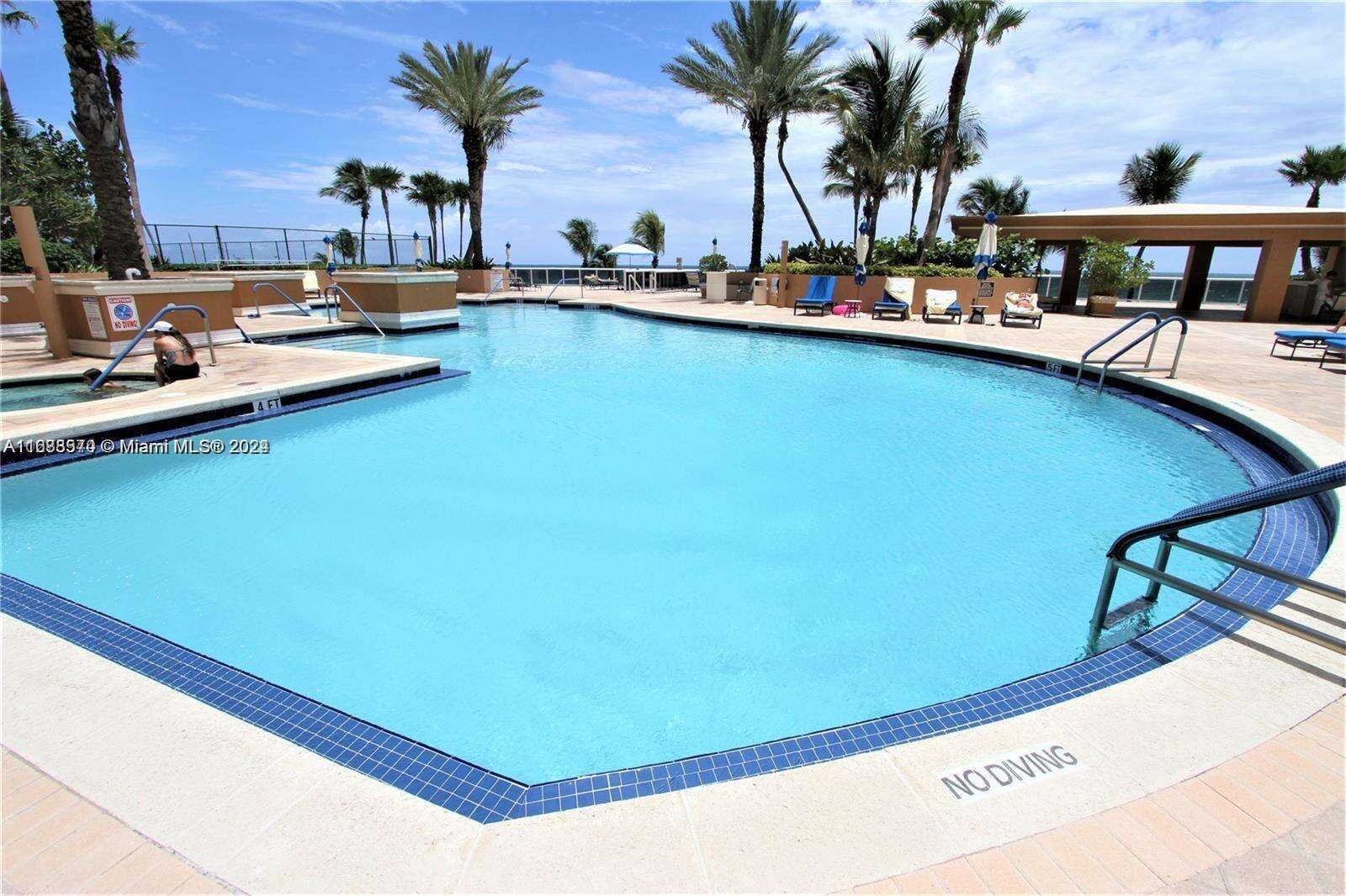 Pinnacle at 17555 Collins Ave, Sunny Isles Beach, FL 33160 - For Rent photo 12