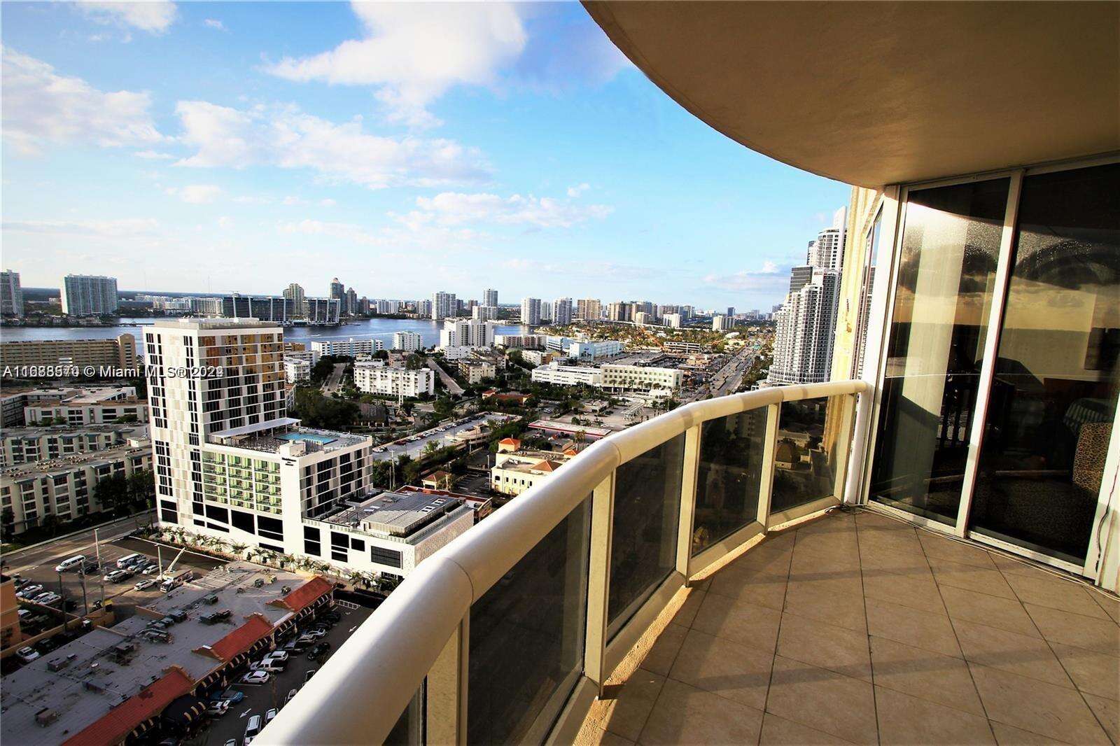 Pinnacle at 17555 Collins Ave, Sunny Isles Beach, FL 33160 - For Rent photo 4