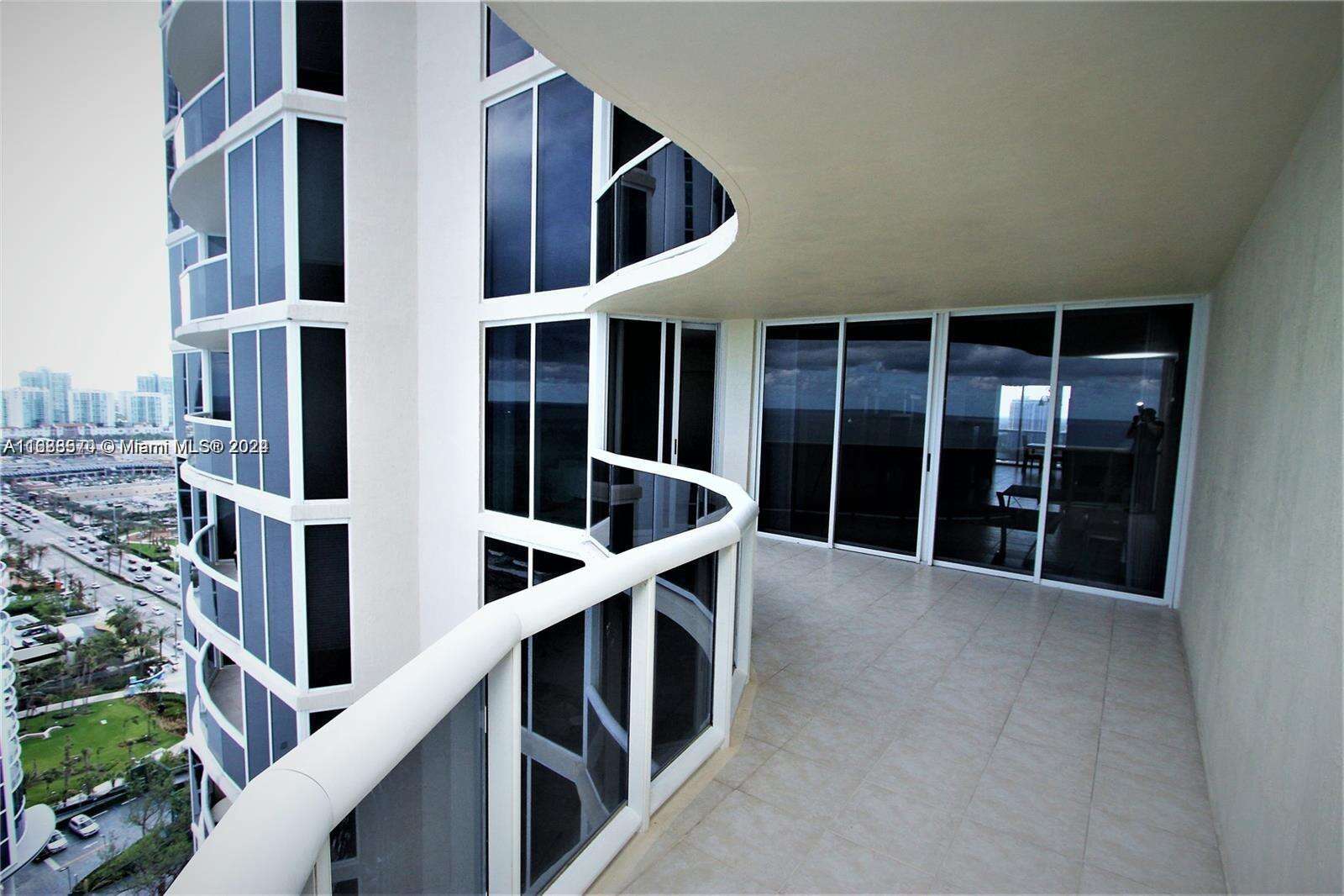 Pinnacle at 17555 Collins Ave, Sunny Isles Beach, FL 33160 - For Rent photo 5