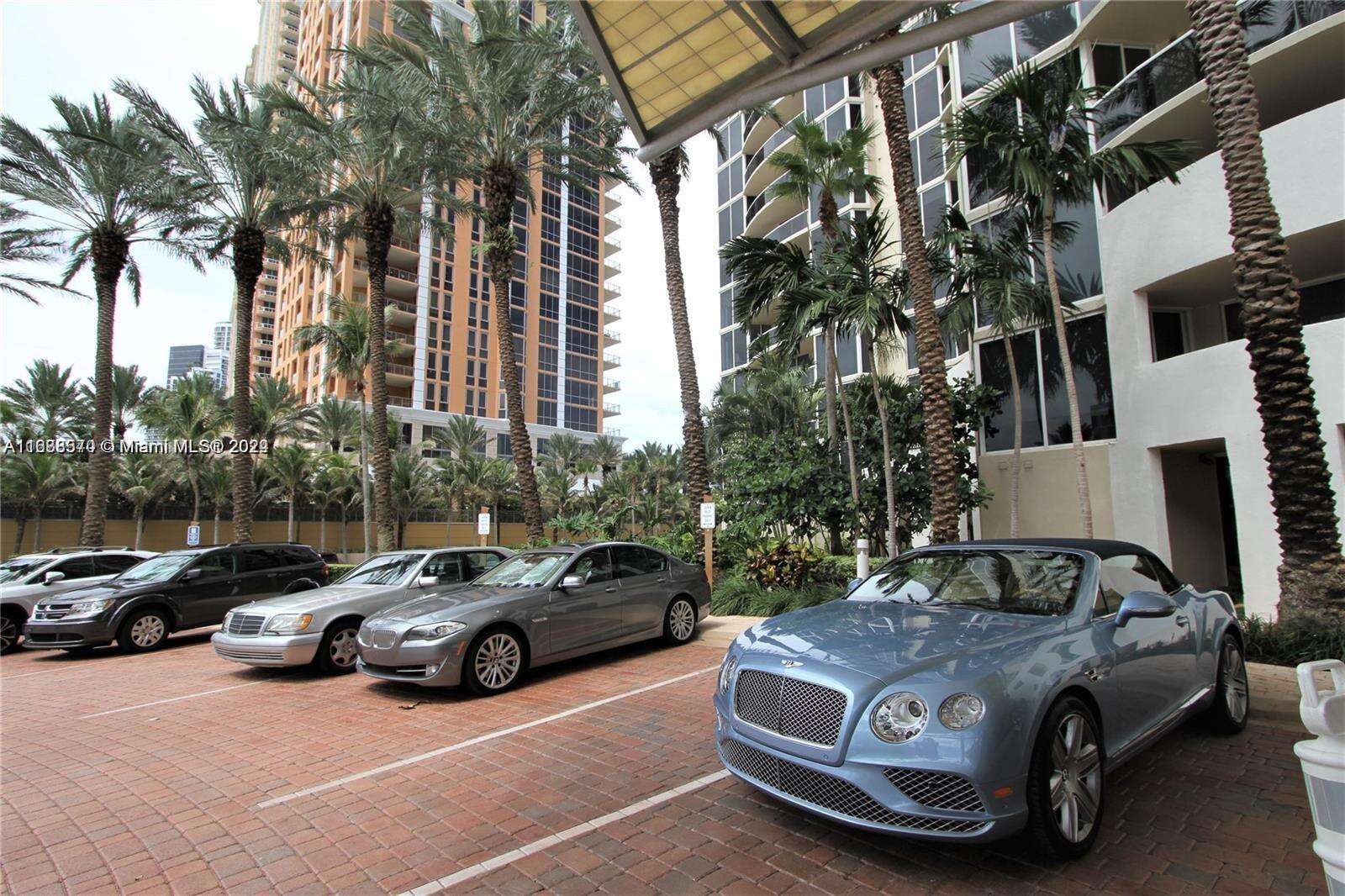 Pinnacle at 17555 Collins Ave, Sunny Isles Beach, FL 33160 - For Rent photo 7