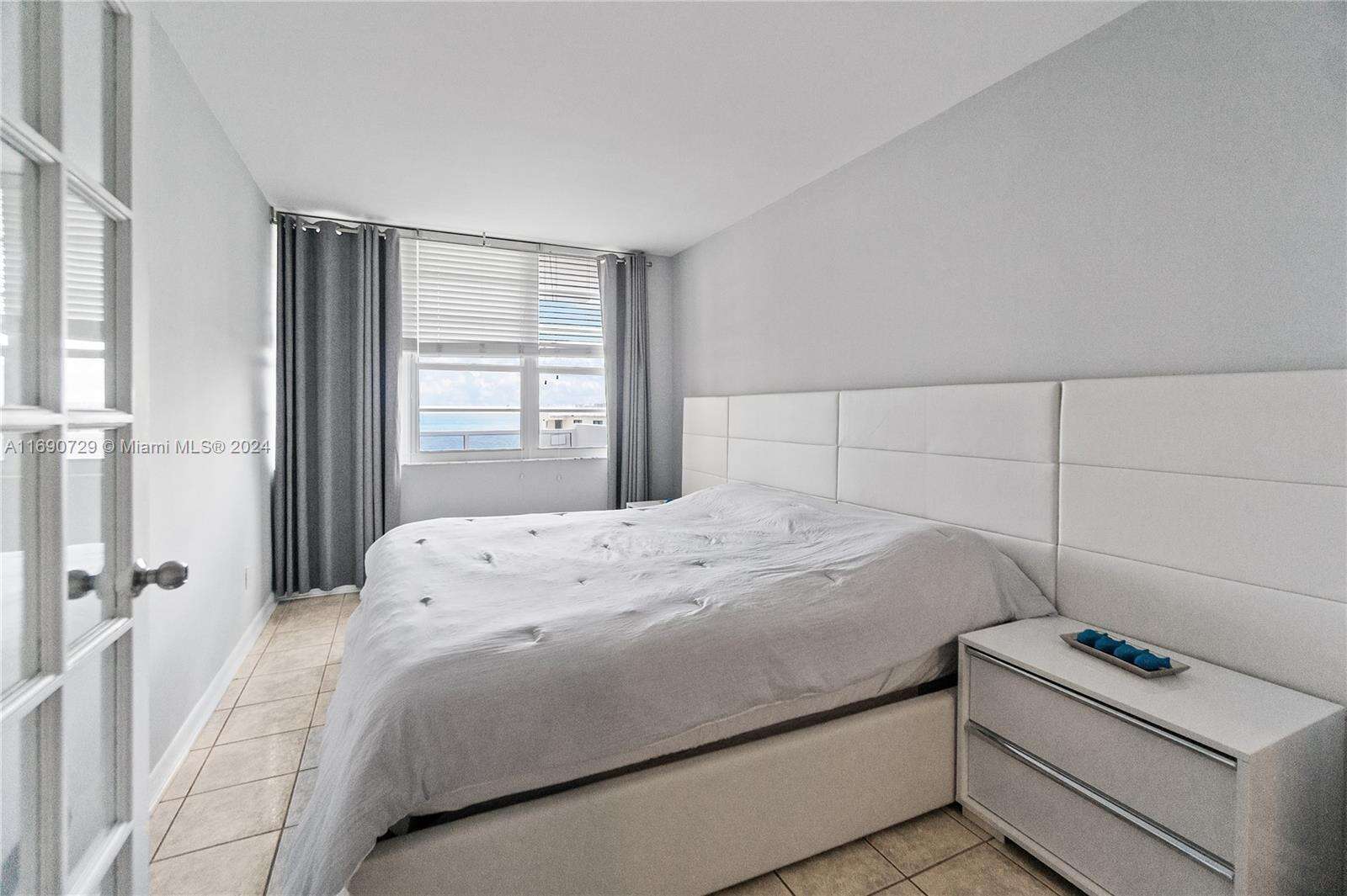 Decoplage at 100 Lincoln Rd, Miami Beach, FL 33139 - For Rent photo 6