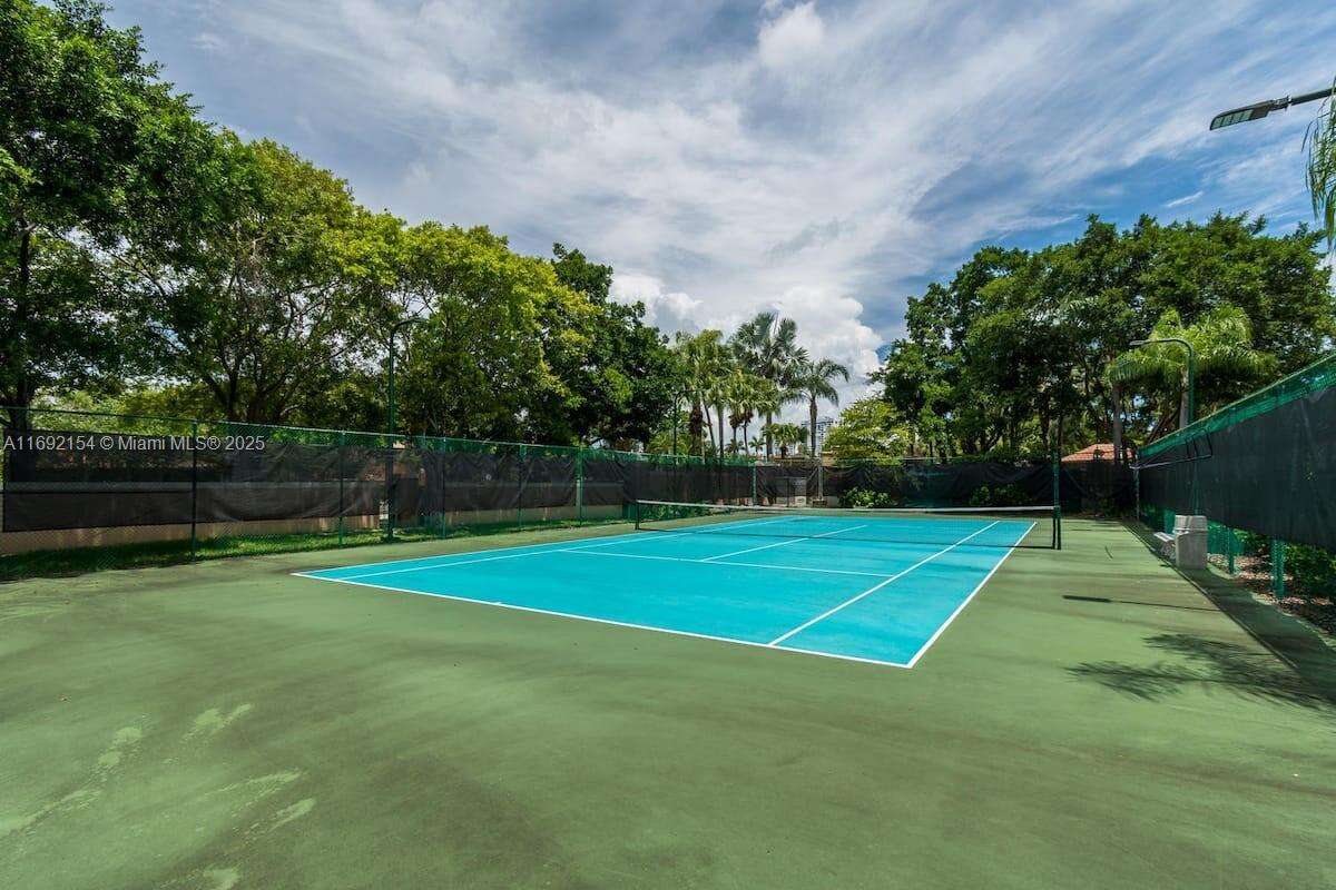 The Yacht Club At Aventura at 19999 Country Club Dr, Aventura, FL 33180 - For Rent photo 43