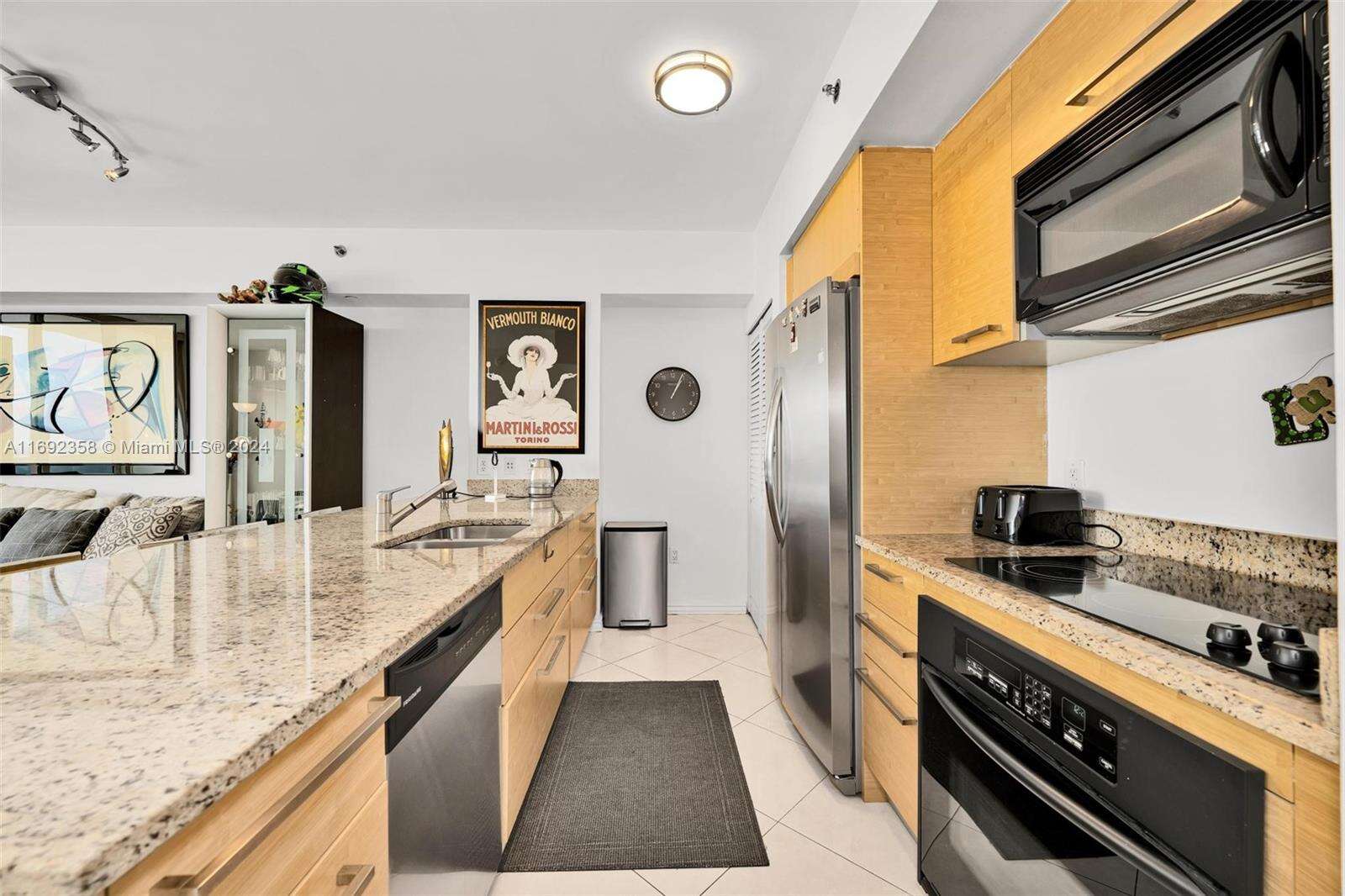 The Beach Club Two at 1830 Ocean Dr, Hallandale Beach, FL 33009 - For Rent photo 18
