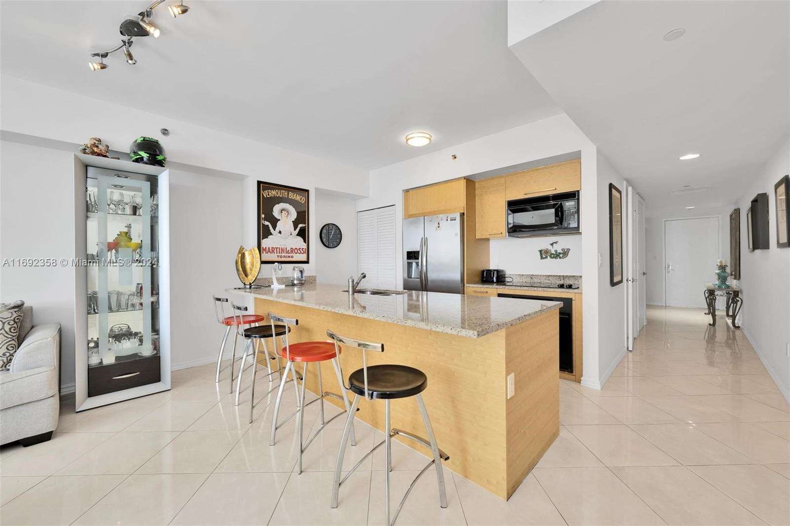 The Beach Club Two at 1830 Ocean Dr, Hallandale Beach, FL 33009 - For Rent photo 5
