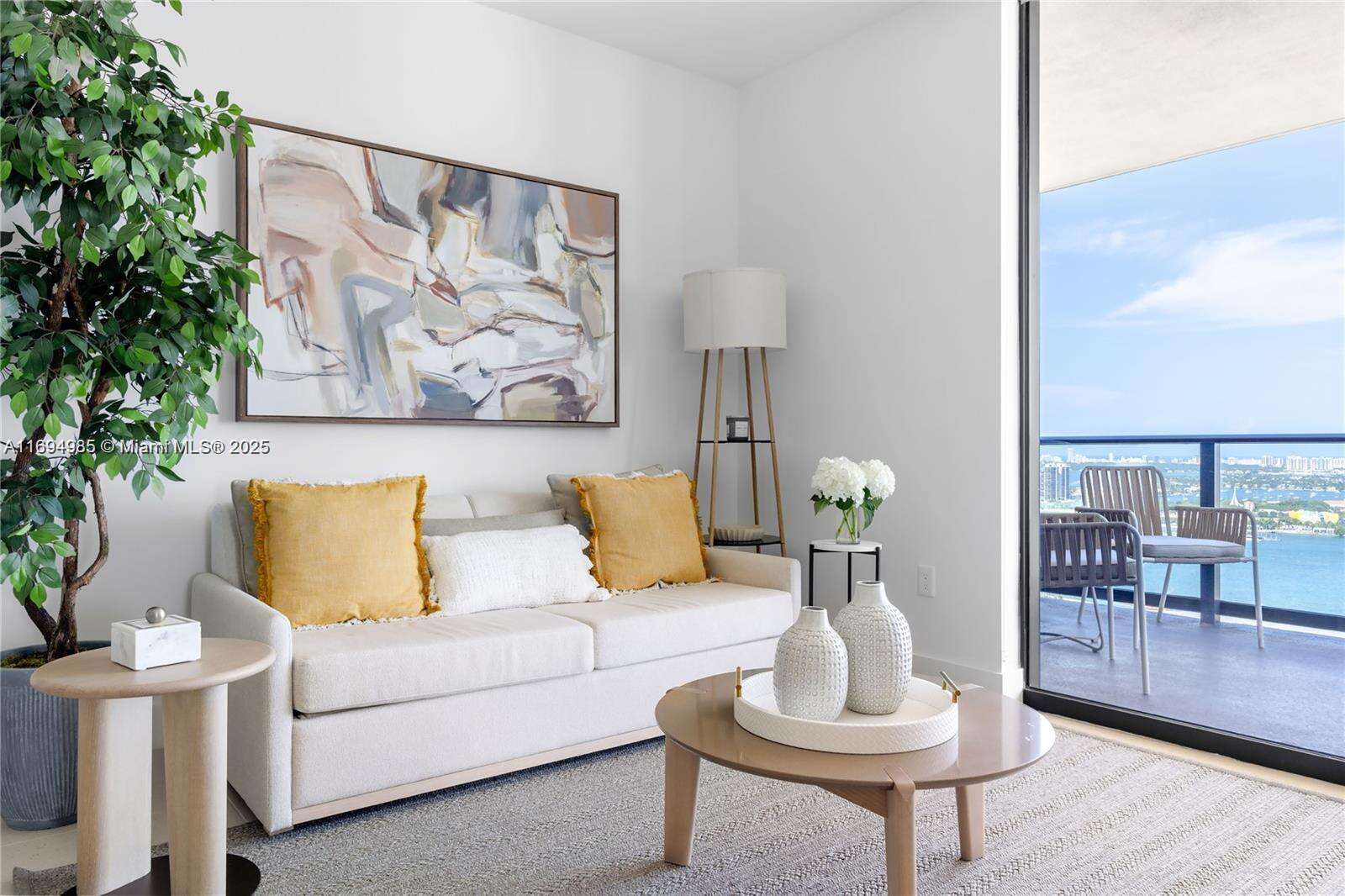 Natiivo | Gale Miami at 159 6th St, Miami, FL 33132 - For Rent photo 1