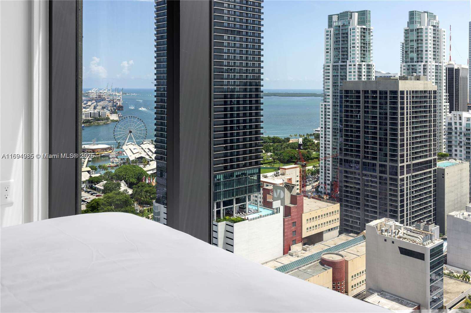 Natiivo | Gale Miami at 159 6th St, Miami, FL 33132 - For Rent photo 30
