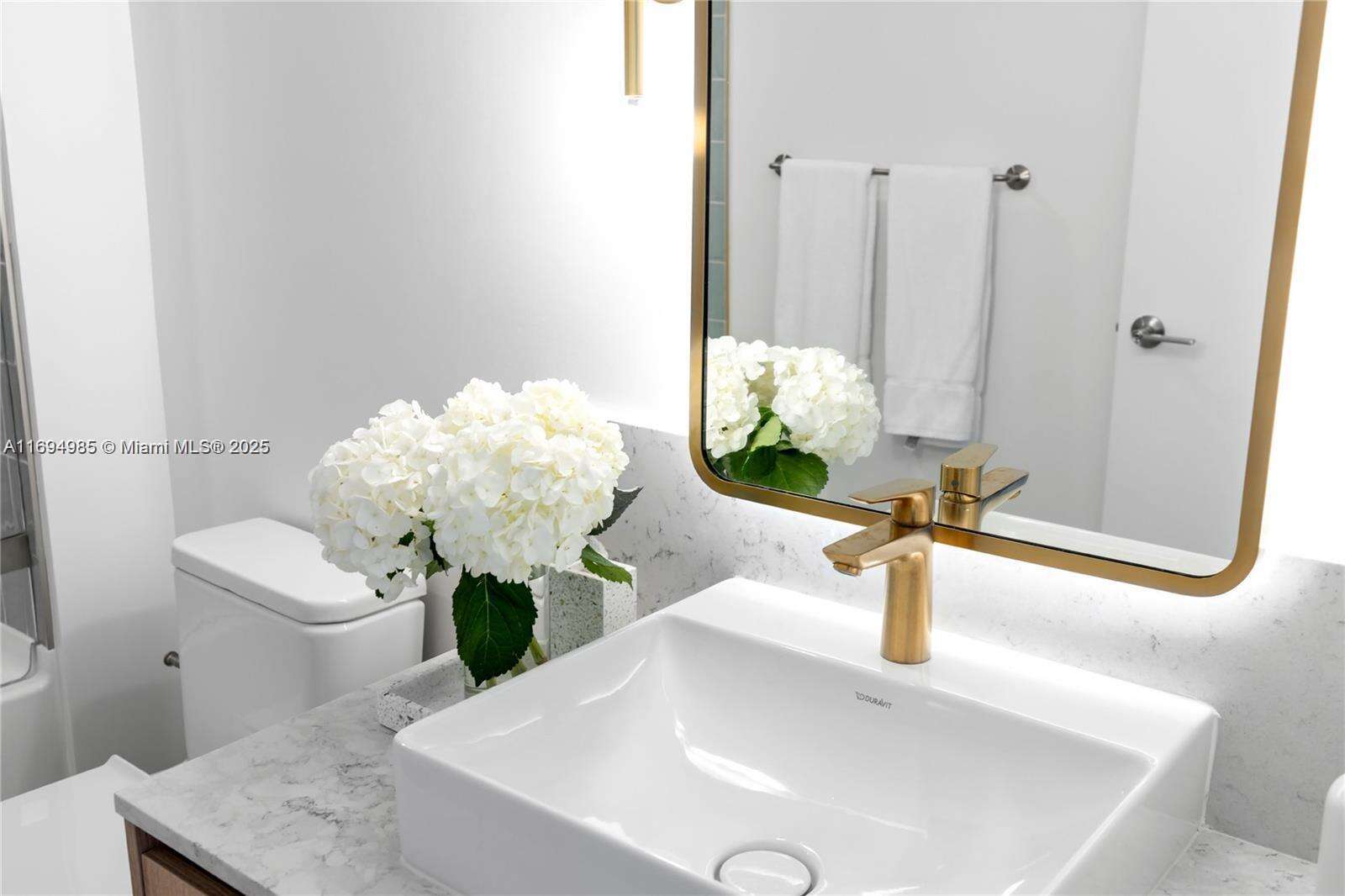 Natiivo | Gale Miami at 159 6th St, Miami, FL 33132 - For Rent photo 33