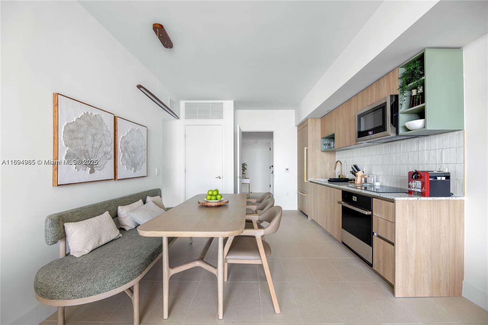 Natiivo | Gale Miami at 159 6th St, Miami, FL 33132 - For Rent photo 5