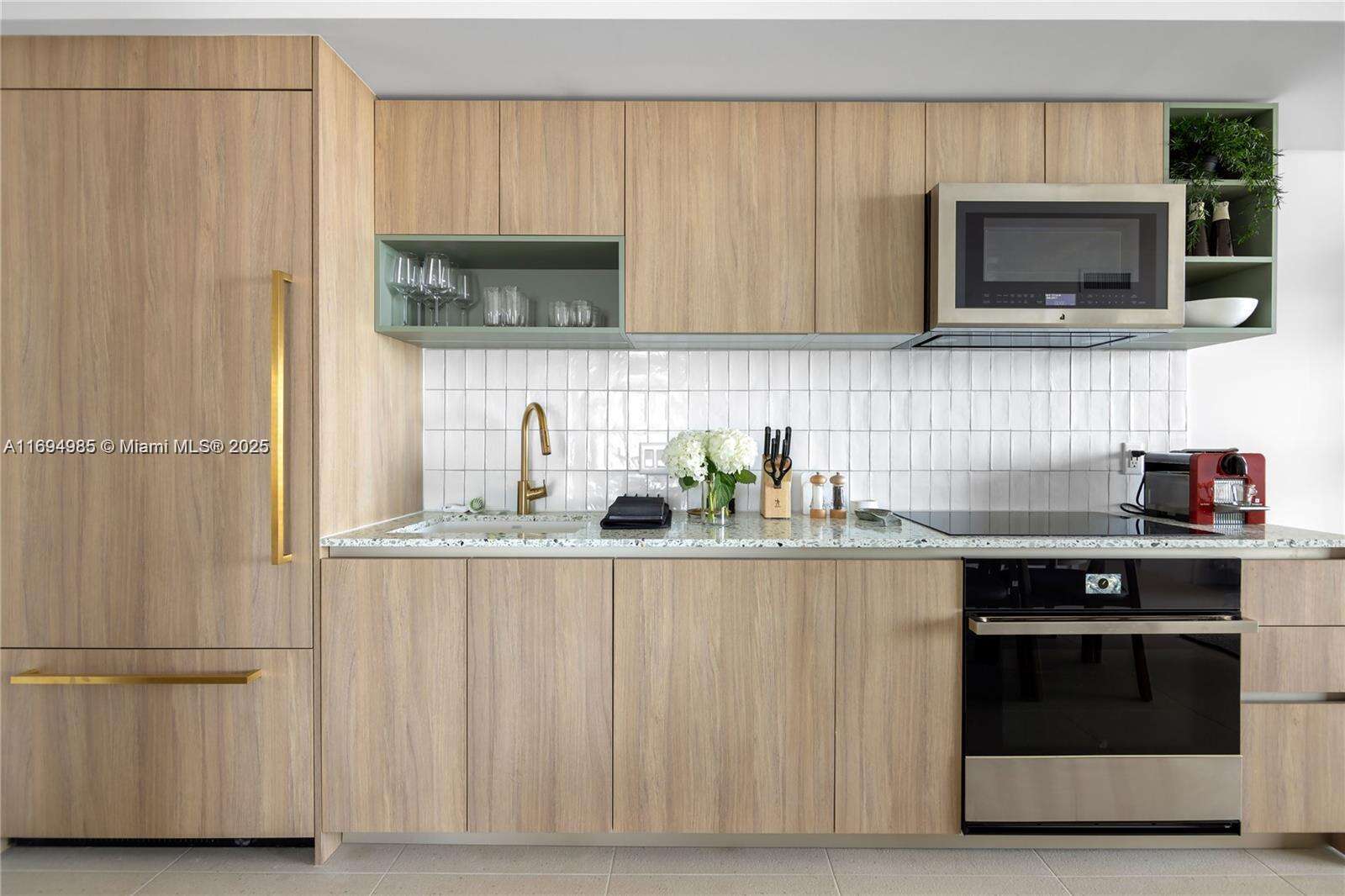 Natiivo | Gale Miami at 159 6th St, Miami, FL 33132 - For Rent photo 8