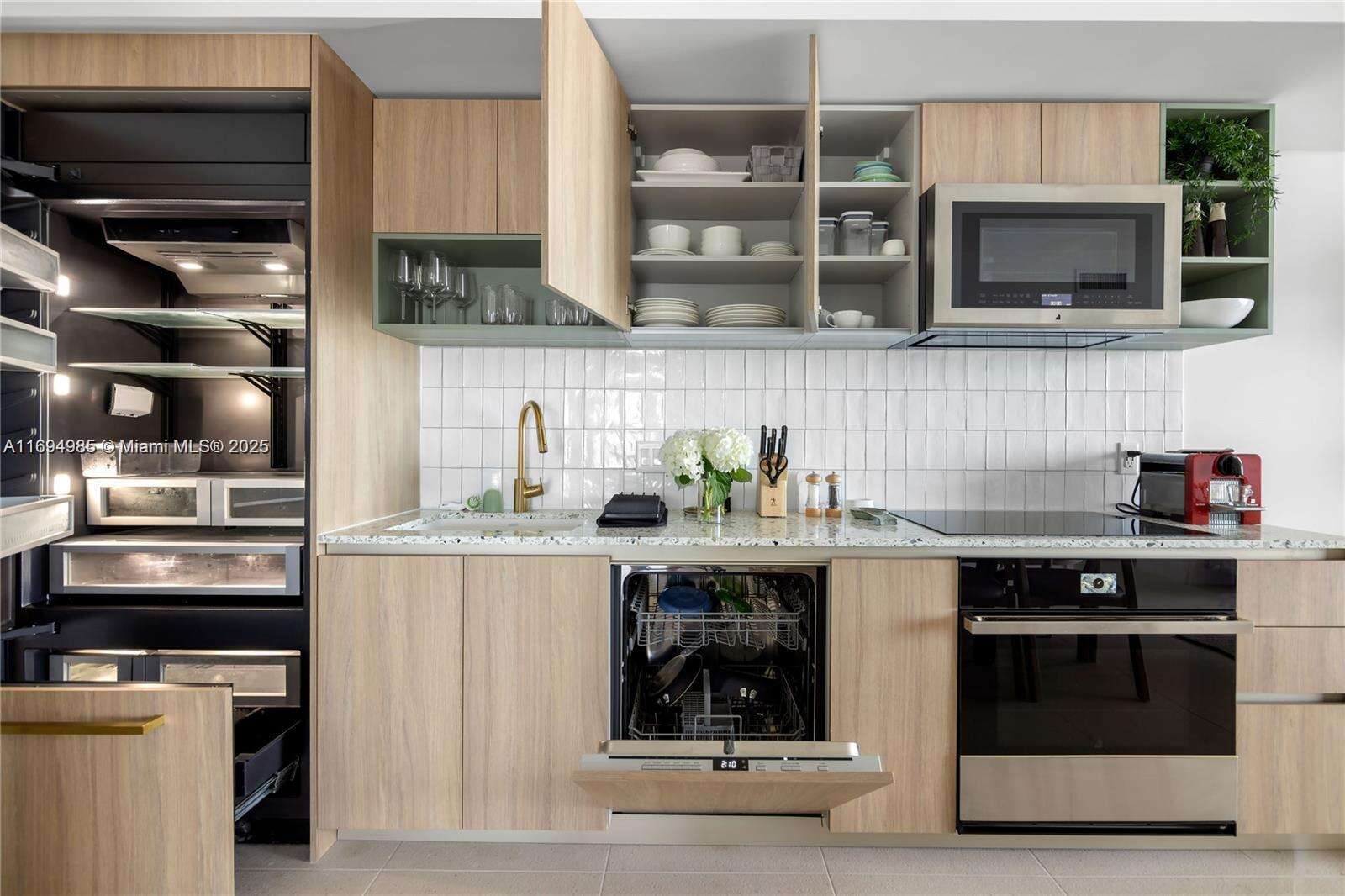 Natiivo | Gale Miami at 159 6th St, Miami, FL 33132 - For Rent photo 9
