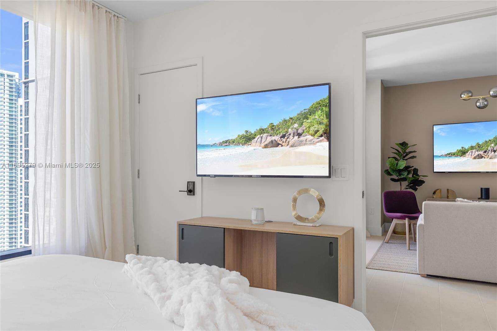 Natiivo | Gale Miami at 159 6th St, Miami, FL 33132 - For Rent photo 13