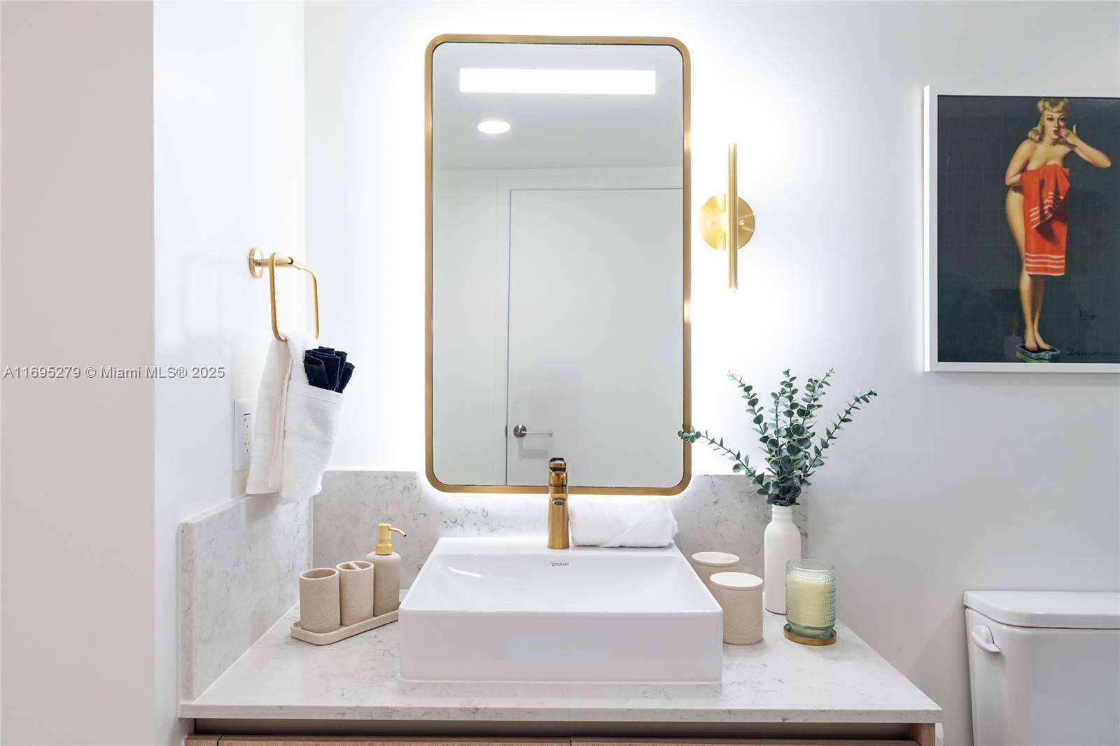 Natiivo | Gale Miami at 159 6th St, Miami, FL 33132 - For Rent photo 17