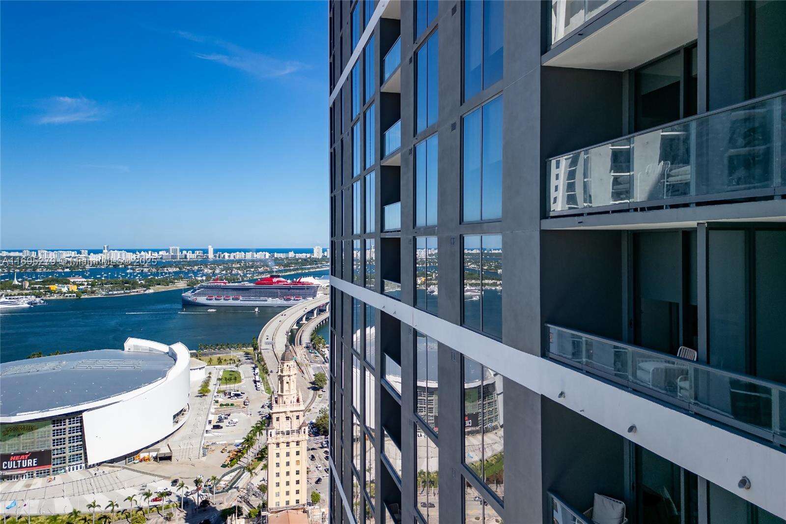 Natiivo | Gale Miami at 159 6th St, Miami, FL 33132 - For Rent photo 28