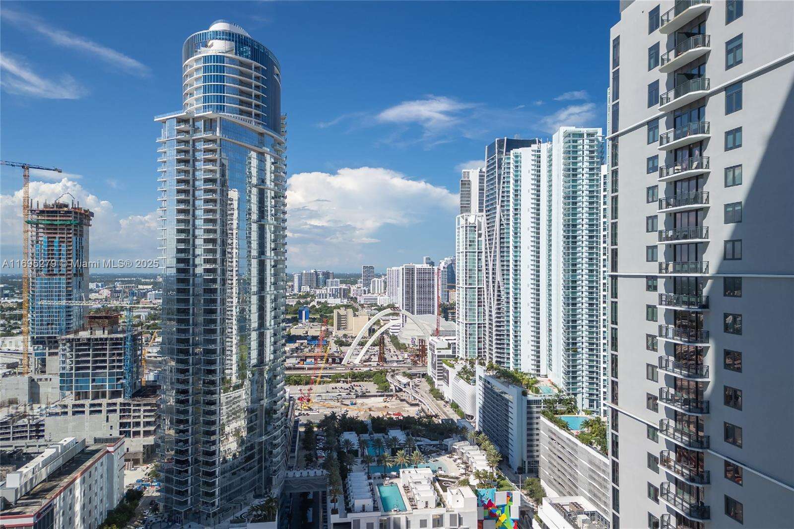Natiivo | Gale Miami at 159 6th St, Miami, FL 33132 - For Rent photo 29