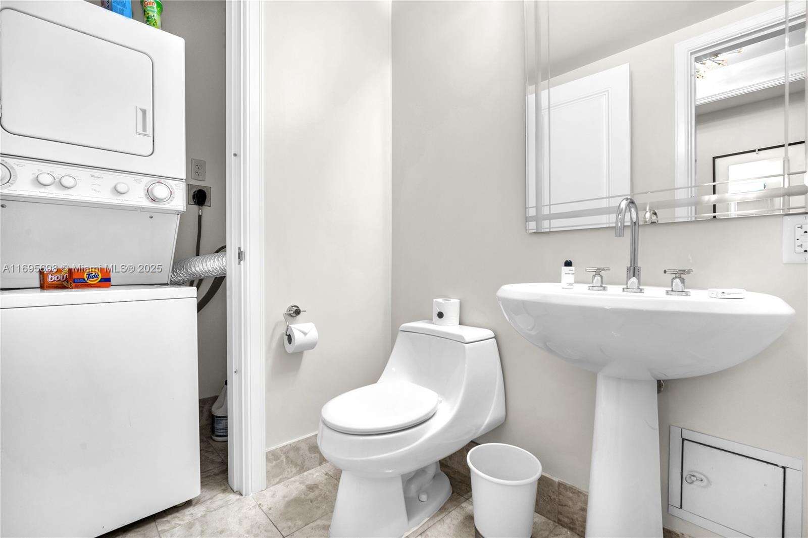 Four Seasons Residences at 1435 Brickell Ave, Miami, FL 33131 - For Rent photo 29