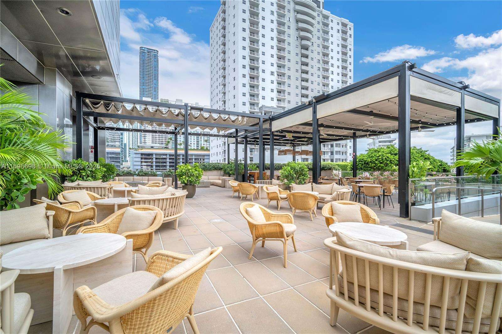 Four Seasons Residences at 1435 Brickell Ave, Miami, FL 33131 - For Rent photo 40