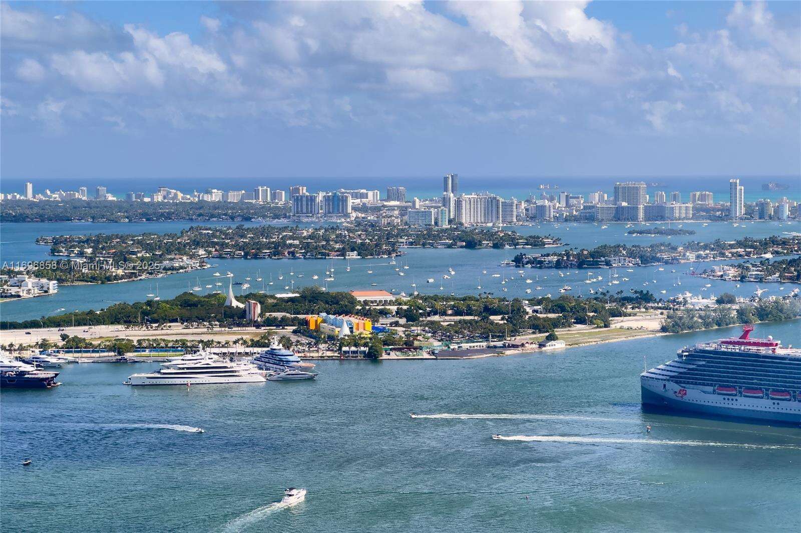 Natiivo | Gale Miami at 159 6th St, Miami, FL 33132 - For Rent photo 21
