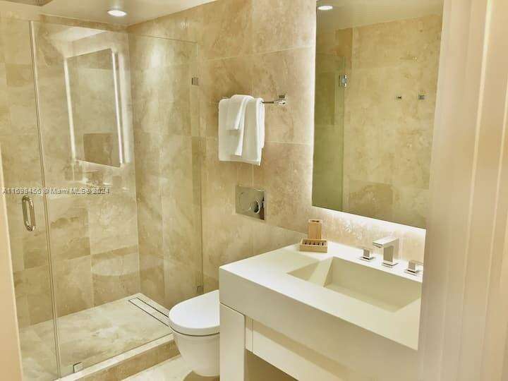 1 Hotel & Homes at 102 24th St, Miami Beach, FL 33139 - For Rent photo 32