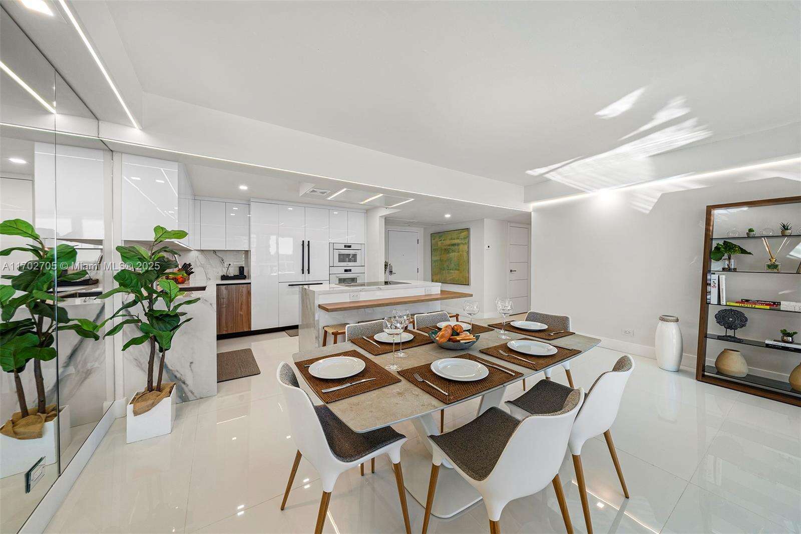 Roney Palace at Miami Beach, FL 33139 - For Rent photo 9