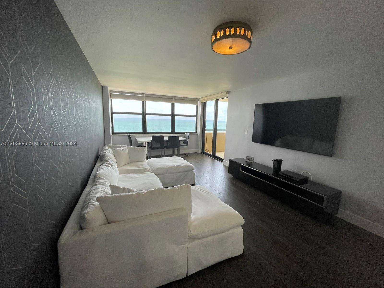 Club Atlantis at 2555 Collins Ave, Miami Beach, FL 33140 - For Rent photo 11