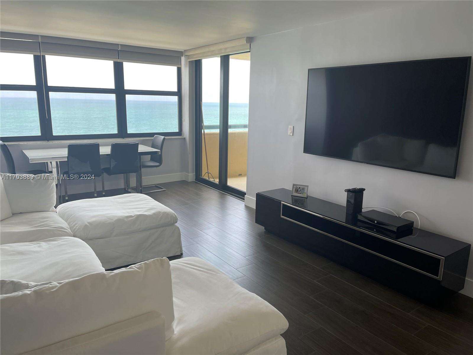 Club Atlantis at 2555 Collins Ave, Miami Beach, FL 33140 - For Rent photo 12