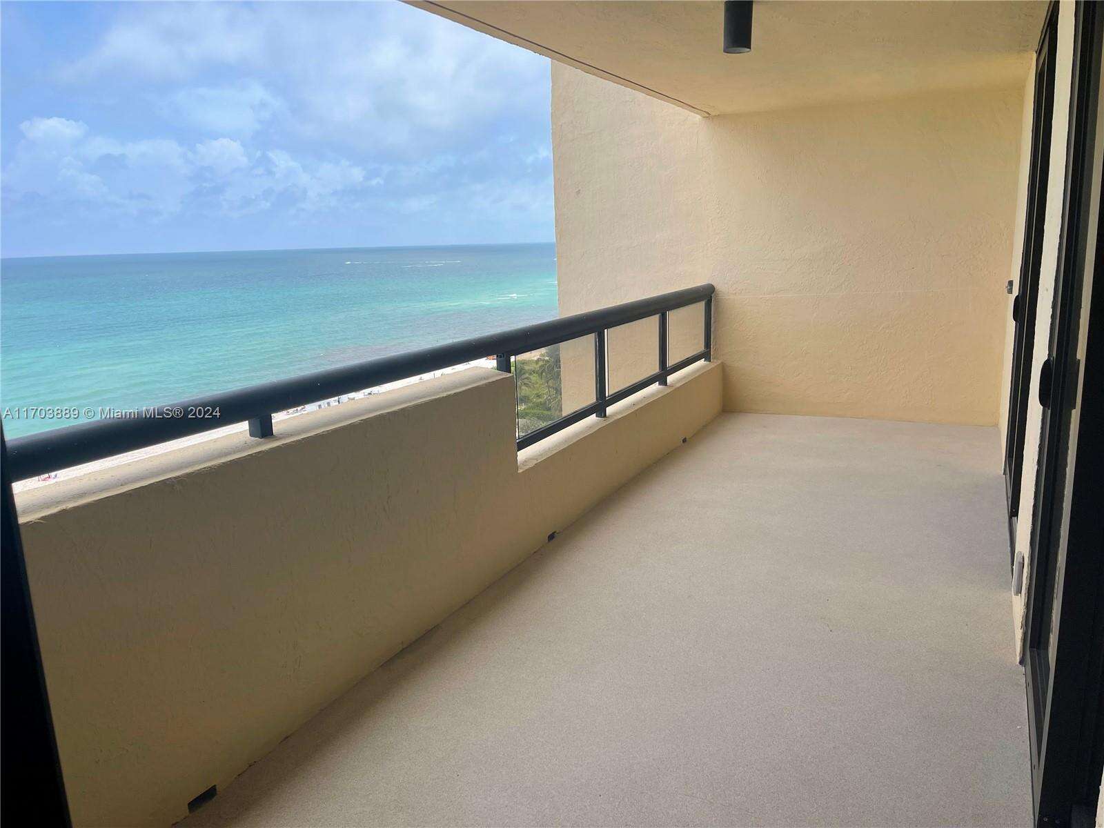 Club Atlantis at 2555 Collins Ave, Miami Beach, FL 33140 - For Rent photo 16