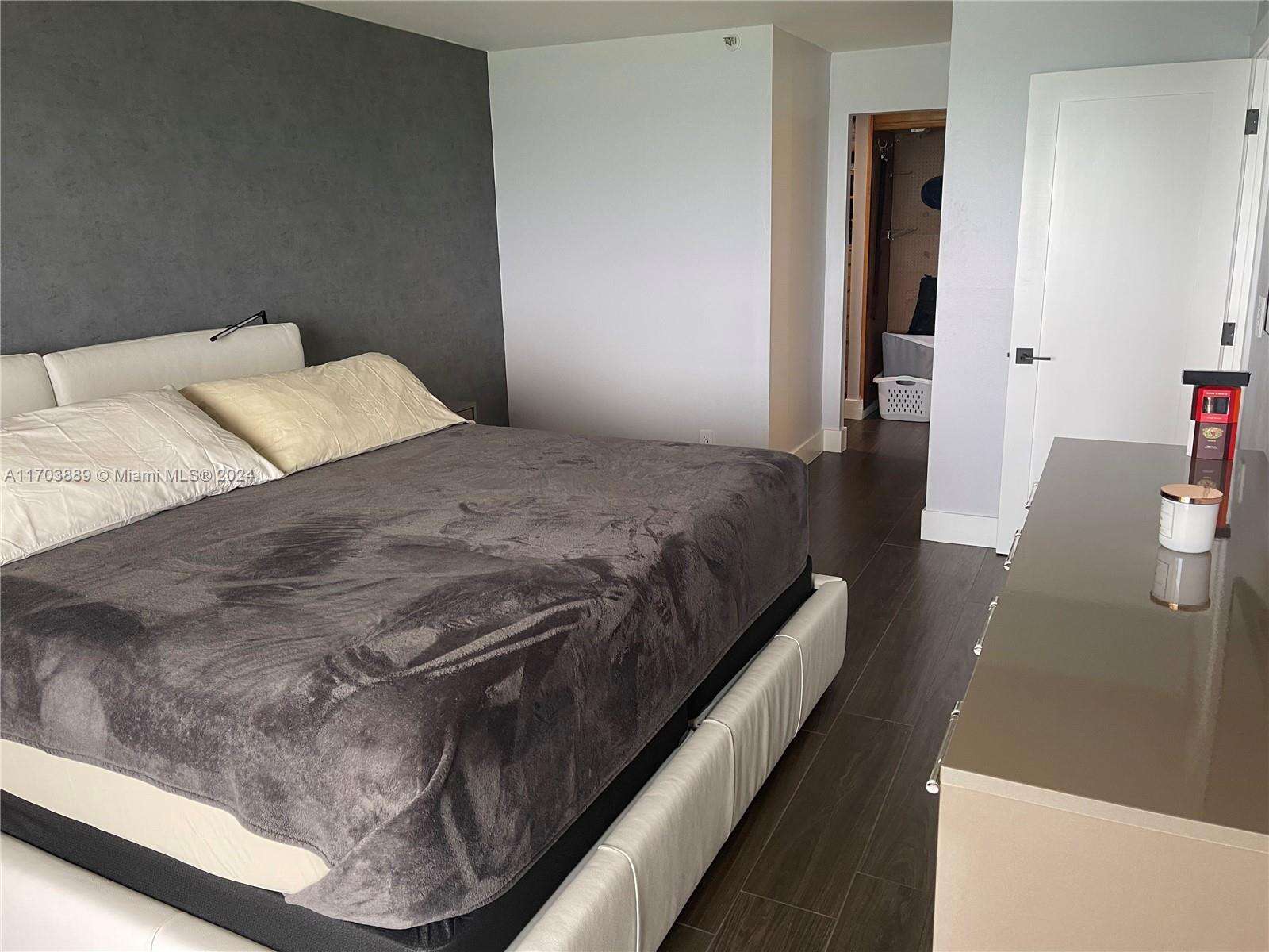 Club Atlantis at 2555 Collins Ave, Miami Beach, FL 33140 - For Rent photo 33
