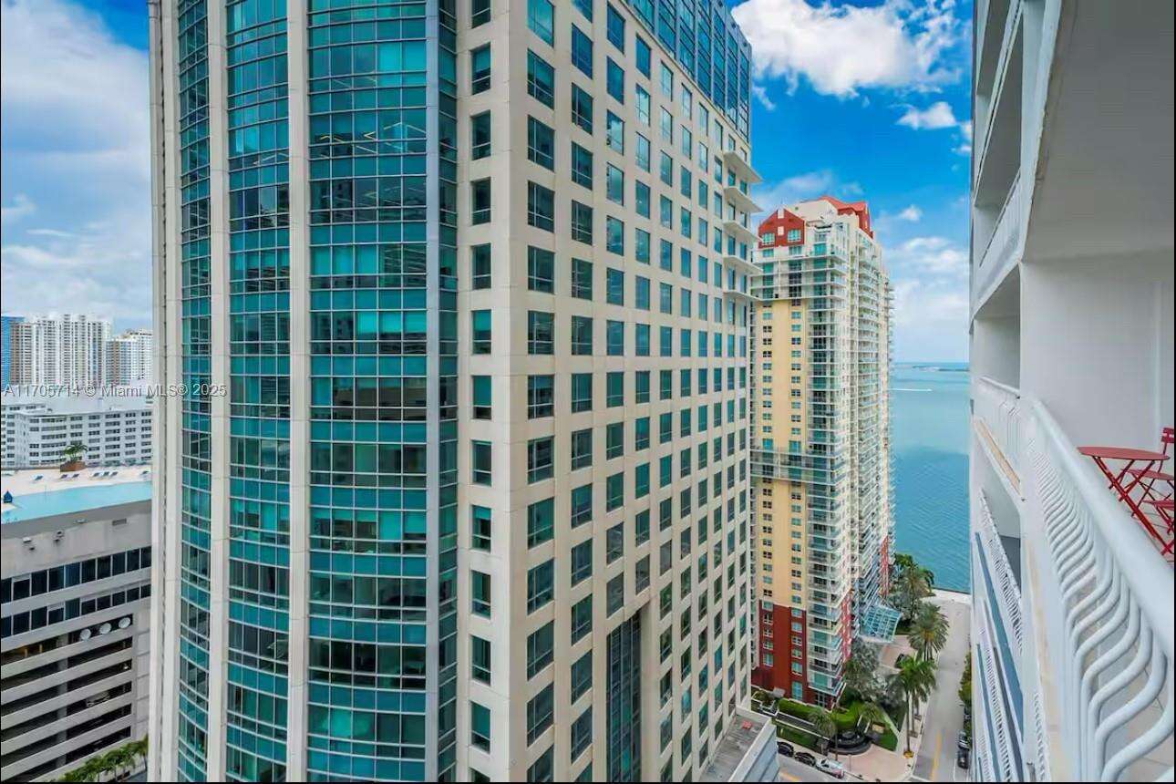 The Club At Brickell Bay at 1200 Brickell Bay Dr, Miami, FL 33131 - For Rent photo 51
