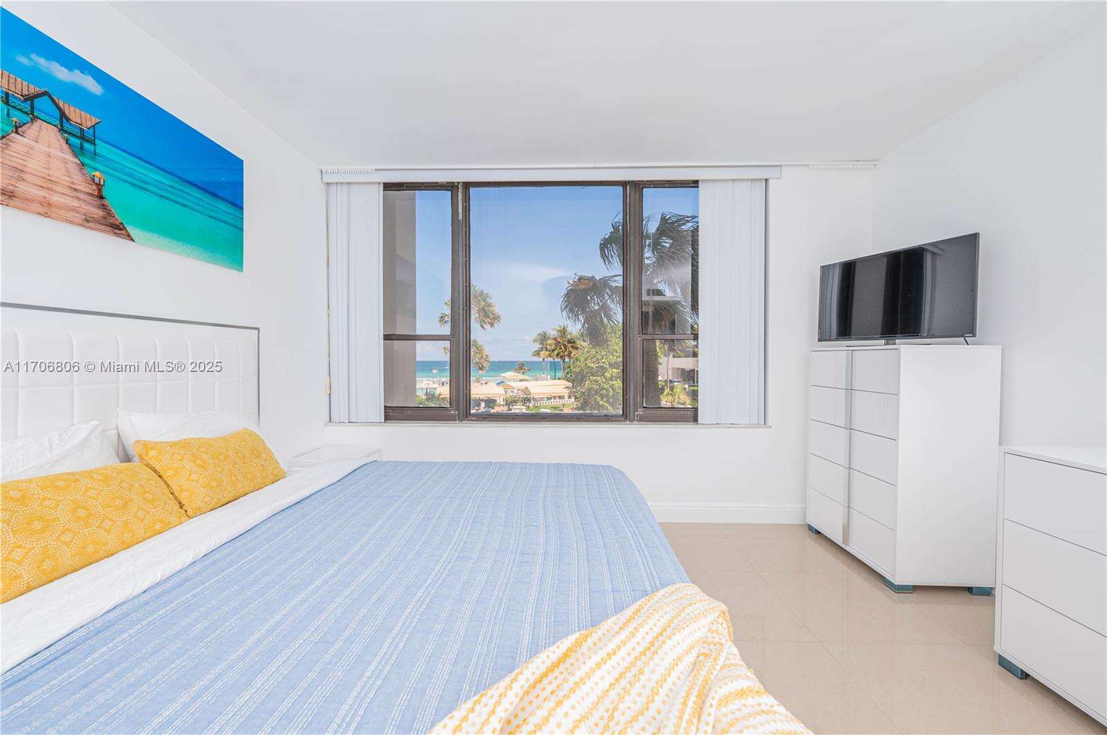 Alexander Towers at 3505 Ocean Dr, Hollywood, FL 33019 - For Rent photo 20