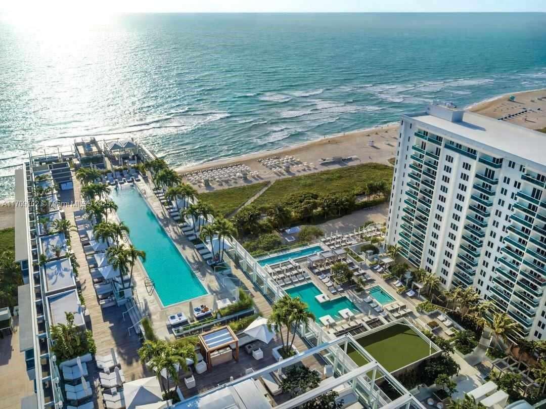 Roney Palace at 2301 Collins Ave, Miami Beach, FL 33139 - For Rent photo 25