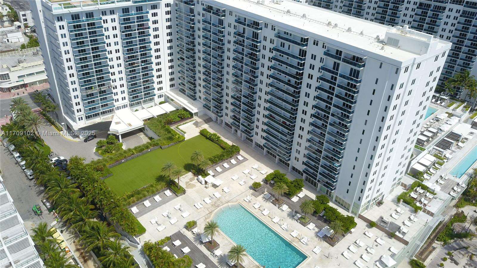 Roney Palace at 2301 Collins Ave, Miami Beach, FL 33139 - For Rent photo 26