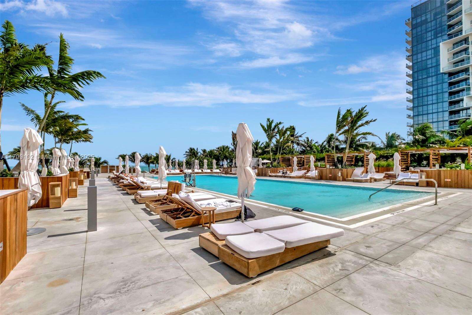 Roney Palace at 2301 Collins Ave, Miami Beach, FL 33139 - For Rent photo 47