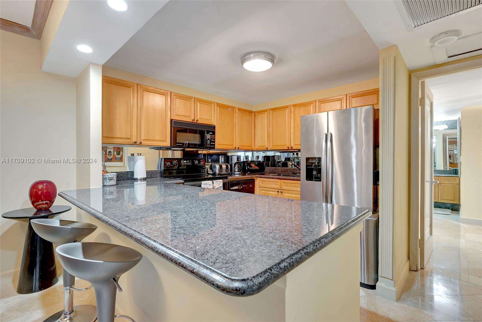 Roney Palace at 2301 Collins Ave, Miami Beach, FL 33139 - For Rent photo 9