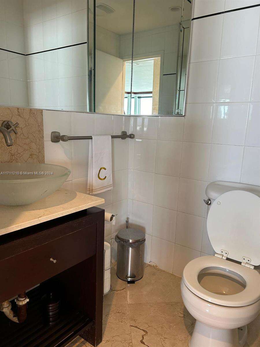 Decoplage at 100 Lincoln Rd, Miami Beach, FL 33139 - For Rent photo 17