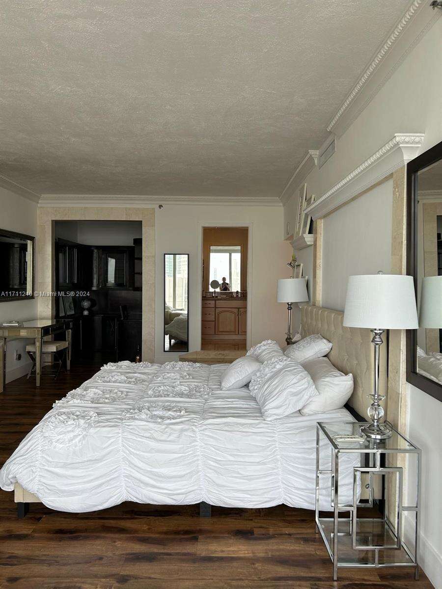 Decoplage at 100 Lincoln Rd, Miami Beach, FL 33139 - For Rent photo 20