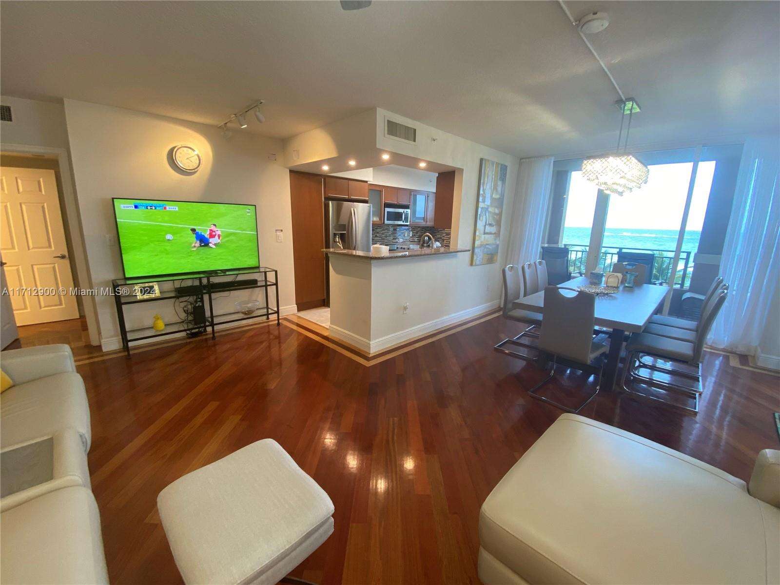 2080 Ocean Dr, Hallandale Beach, FL 33009 - For Rent photo 15