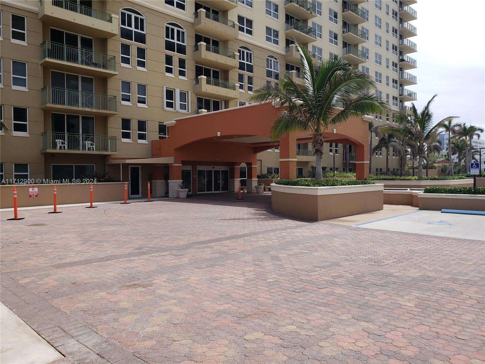 2080 Ocean Dr, Hallandale Beach, FL 33009 - For Rent photo 6