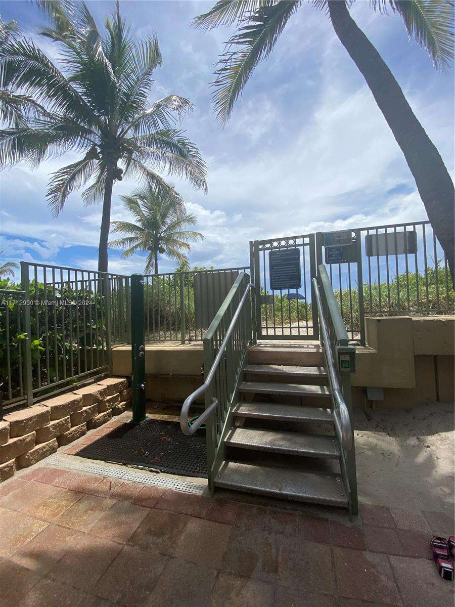 2080 Ocean Dr, Hallandale Beach, FL 33009 - For Rent photo 56