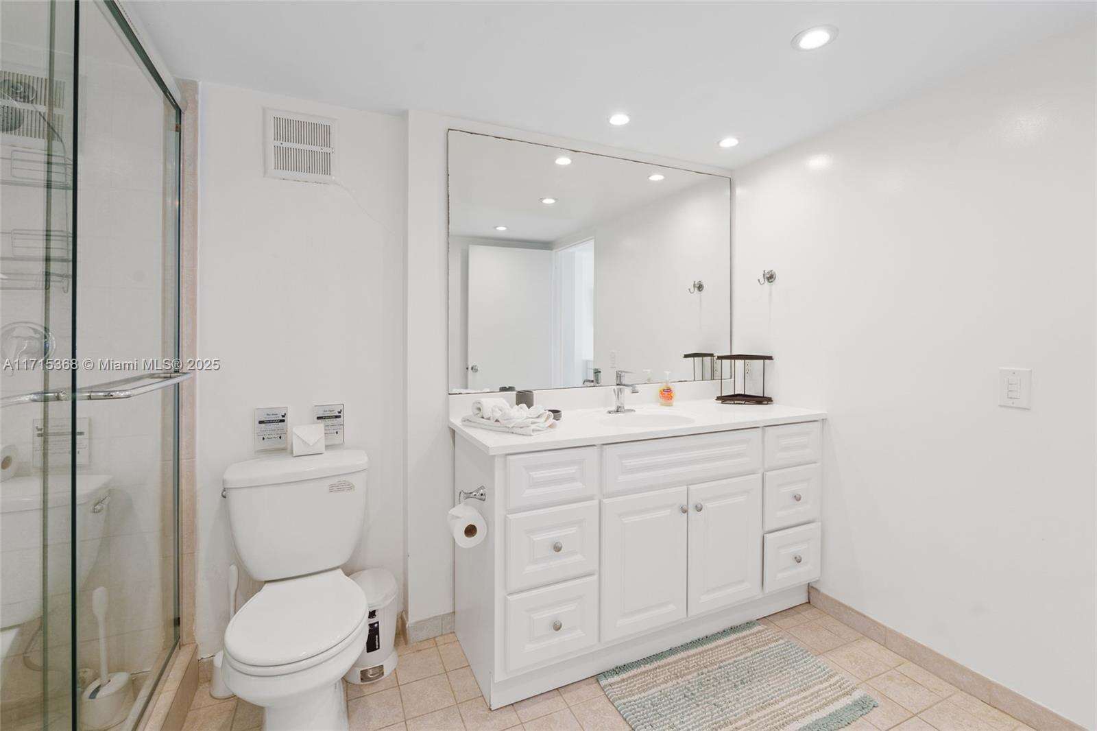 Carlisle On The Ocean at 9195 Collins Ave, Surfside, FL 33154 - For Rent photo 22