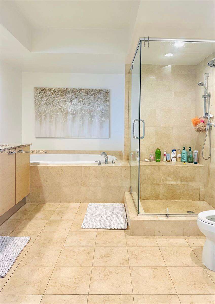 The Beach Club at 1850 Ocean Dr, Hallandale Beach, FL 33009 - For Rent photo 16