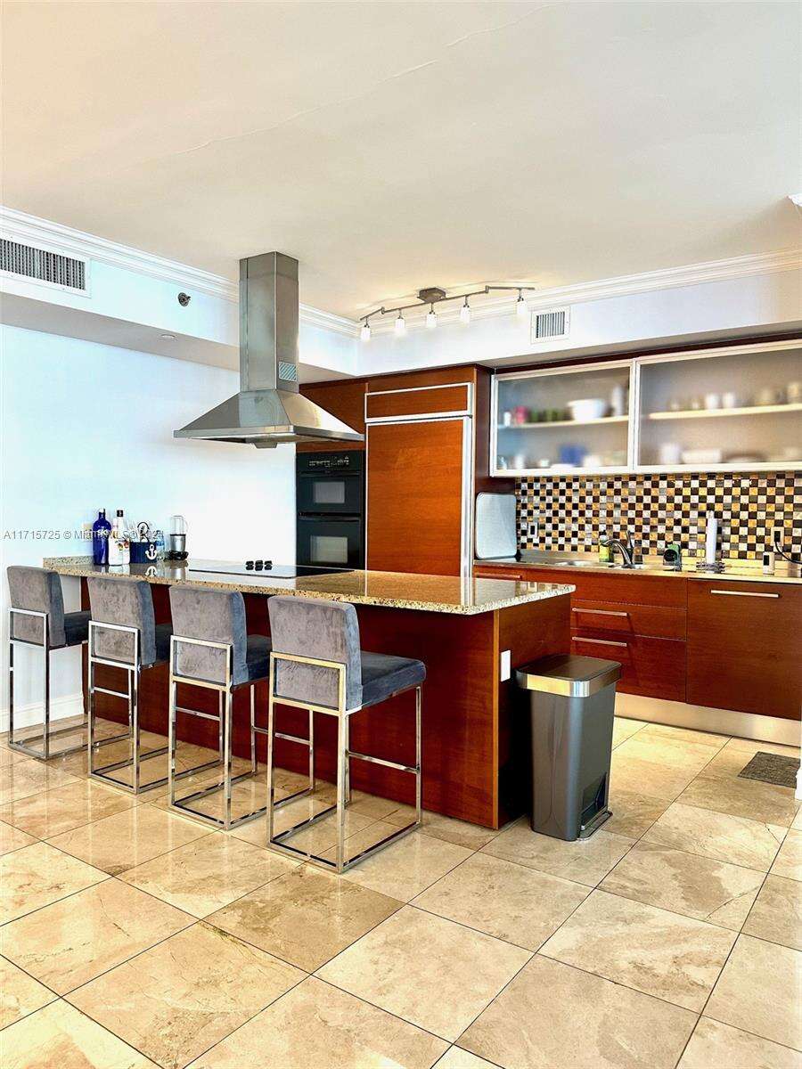 The Beach Club at 1850 Ocean Dr, Hallandale Beach, FL 33009 - For Rent photo 5
