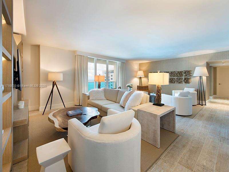 1 Hotel & Homes at 102 24 St, Miami Beach, FL 33139 - For Rent photo 2