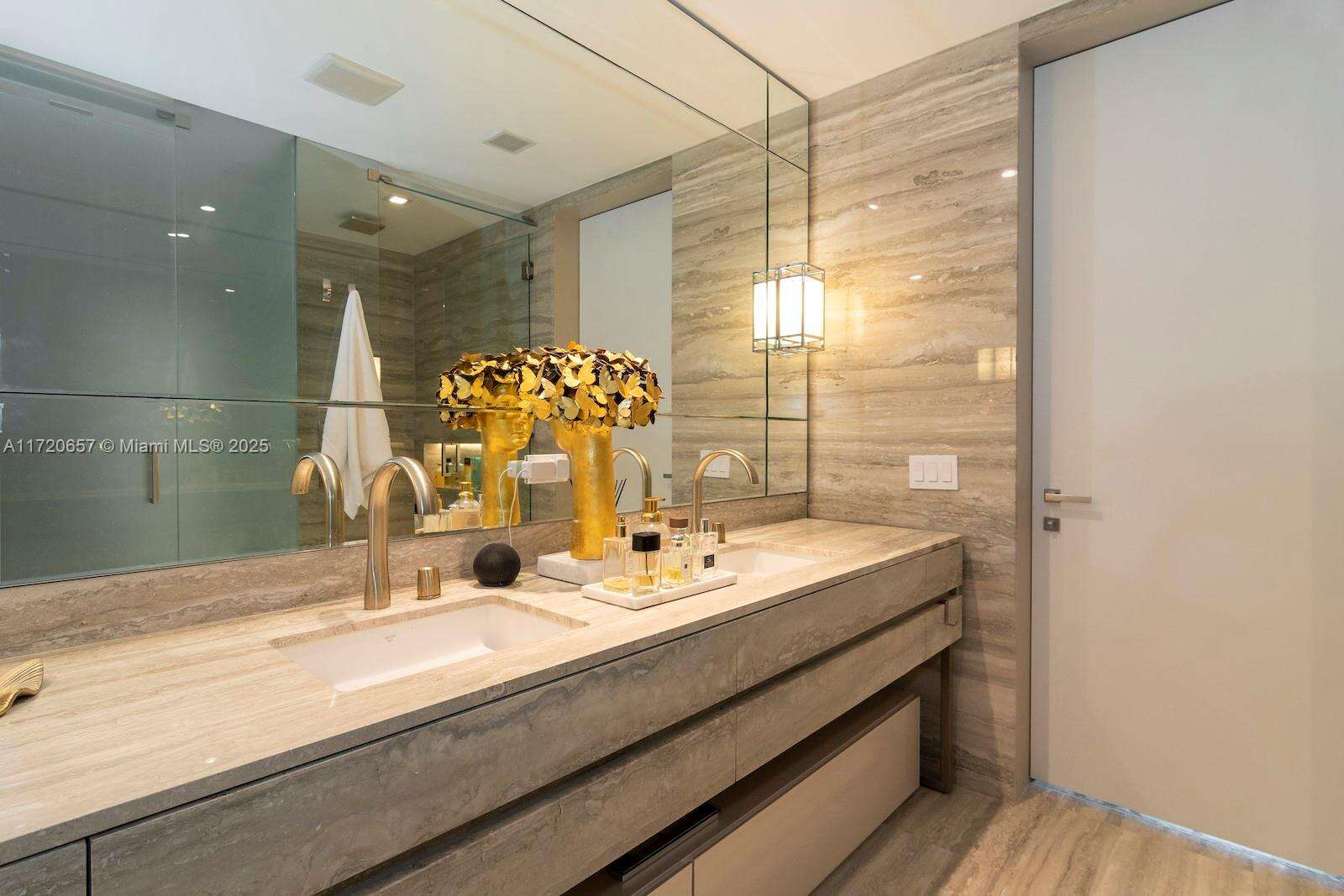 Armani Casa at 18975 Collins Ave, Sunny Isles Beach, FL 33160 - For Rent photo 30