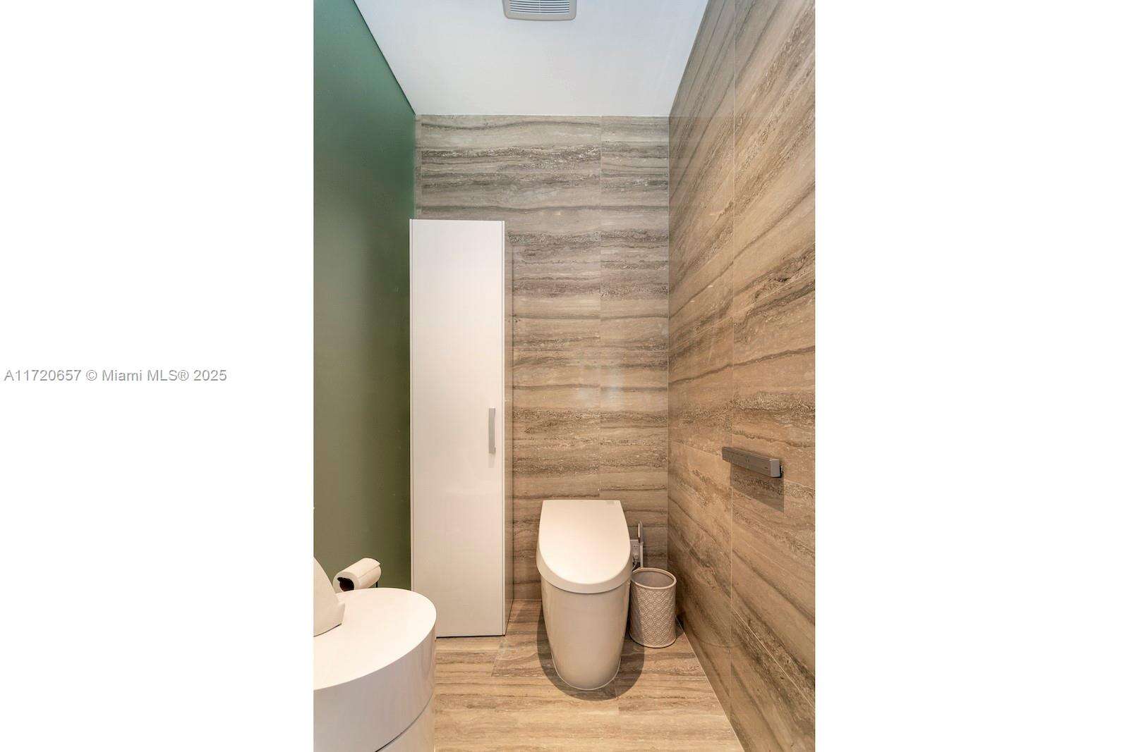 Armani Casa at 18975 Collins Ave, Sunny Isles Beach, FL 33160 - For Rent photo 34
