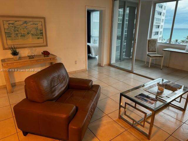 The Carriage House at 5401 Collins Ave, Miami Beach, FL 33140 - For Rent photo 24